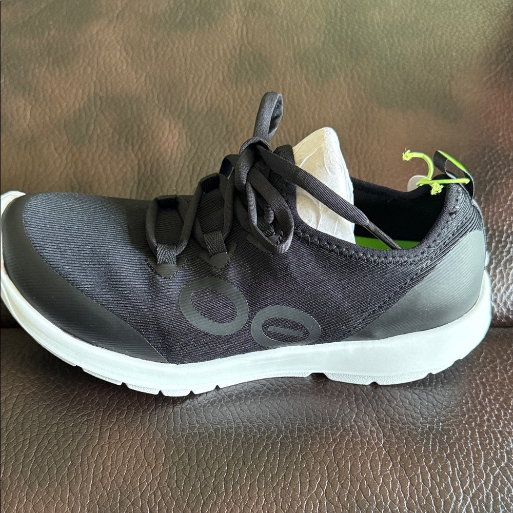 OOFOS Black and White Athletic Shoes